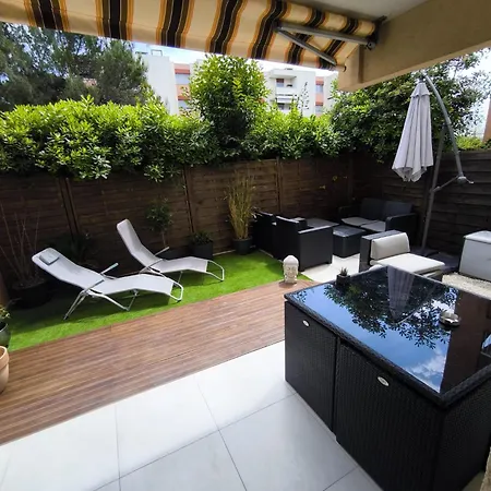 Appartement Joli Avec Jardin Antibes