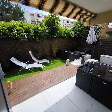 Joli Avec Jardin *