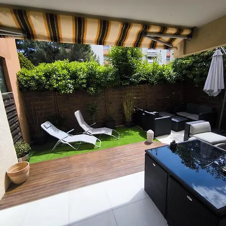 Joli Avec Jardin *